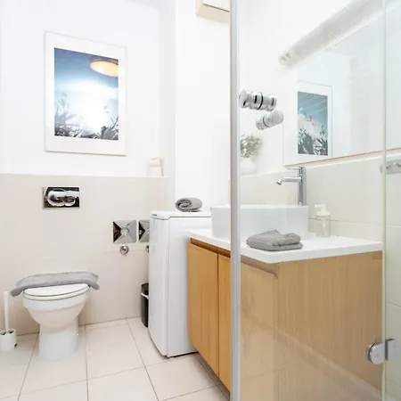 Apartament Paulay65 - With 24h Reception