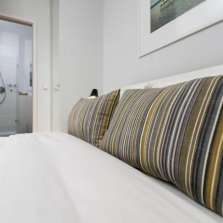 Paulay65 - With 24h Reception